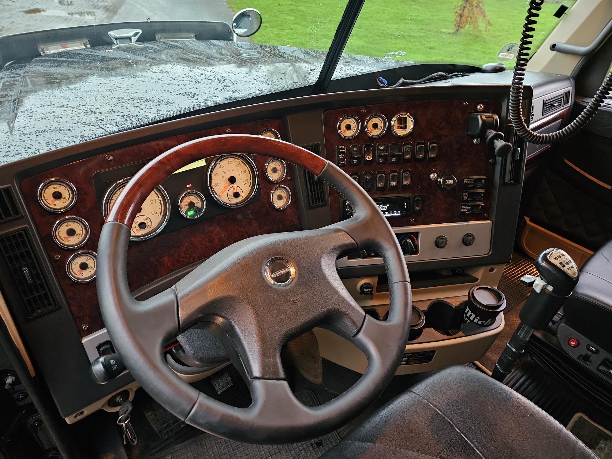 Freightliner Coronado